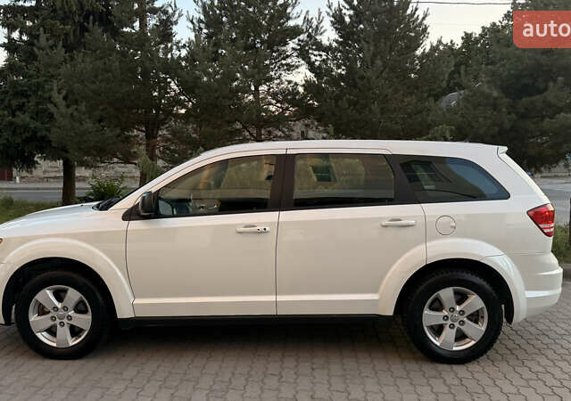 Білий Додж Джорні, об'ємом двигуна 3.6 л та пробігом 179 тис. км за 10800 $, фото 1 на Automoto.ua