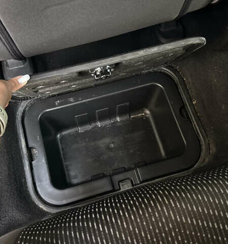 Білий Додж Джорні, об'ємом двигуна 3.6 л та пробігом 179 тис. км за 10800 $, фото 18 на Automoto.ua