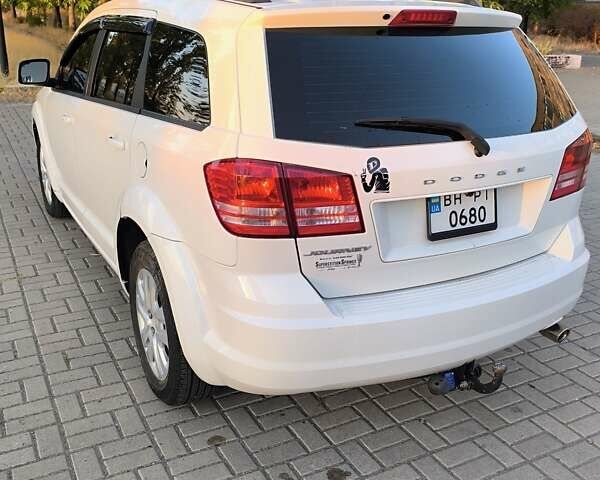 Білий Додж Джорні, об'ємом двигуна 2.4 л та пробігом 280 тис. км за 10500 $, фото 5 на Automoto.ua