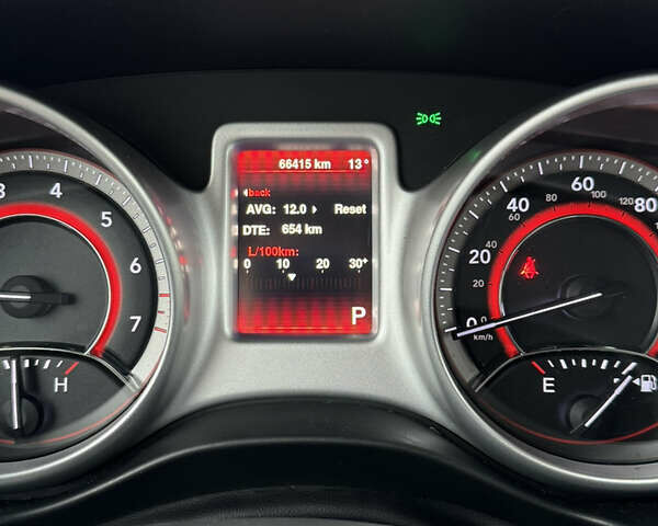 Белый Додж Джорни, объемом двигателя 2.36 л и пробегом 67 тыс. км за 13200 $, фото 24 на Automoto.ua