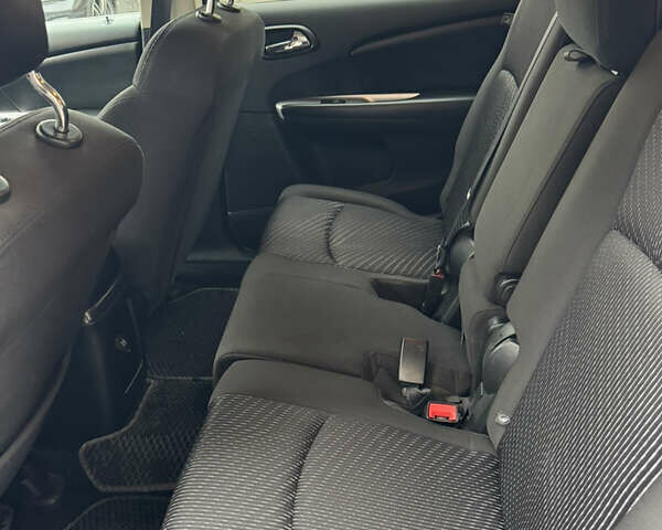 Белый Додж Джорни, объемом двигателя 2.4 л и пробегом 143 тыс. км за 12750 $, фото 13 на Automoto.ua