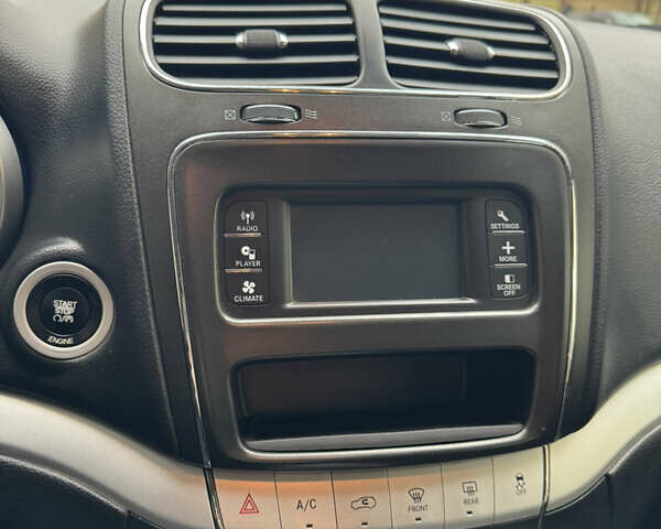 Белый Додж Джорни, объемом двигателя 2.4 л и пробегом 143 тыс. км за 12750 $, фото 19 на Automoto.ua