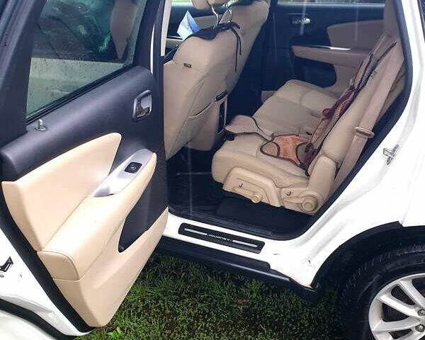 Белый Додж Джорни, объемом двигателя 3.6 л и пробегом 200 тыс. км за 14000 $, фото 10 на Automoto.ua