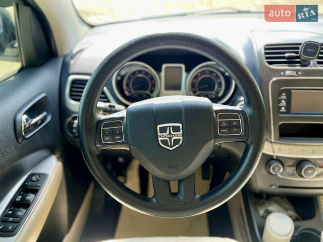 Додж Джорни 2016 в Валках на Automoto.ua Белый Додж Джорни, объемом двигателя 3.6 л и пробегом 128 тыс. км за 12900 $, фото 12 на Automoto.ua