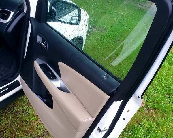 Белый Додж Джорни, объемом двигателя 3.6 л и пробегом 200 тыс. км за 14000 $, фото 6 на Automoto.ua