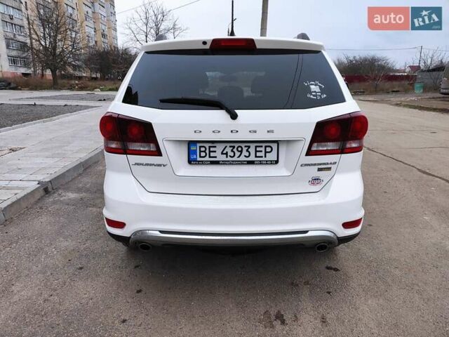 Белый Додж Джорни, объемом двигателя 3.6 л и пробегом 203 тыс. км за 12800 $, фото 13 на Automoto.ua