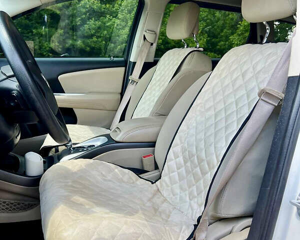 Додж Джорни 2016 в Валках на Automoto.ua Белый Додж Джорни, объемом двигателя 3.6 л и пробегом 128 тыс. км за 12900 $, фото 21 на Automoto.ua