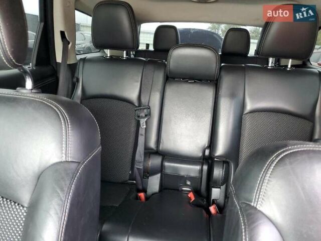 Белый Додж Джорни, объемом двигателя 2.36 л и пробегом 167 тыс. км за 1400 $, фото 9 на Automoto.ua