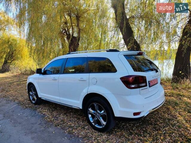 Білий Додж Джорні, об'ємом двигуна 2.36 л та пробігом 238 тис. км за 11700 $, фото 6 на Automoto.ua