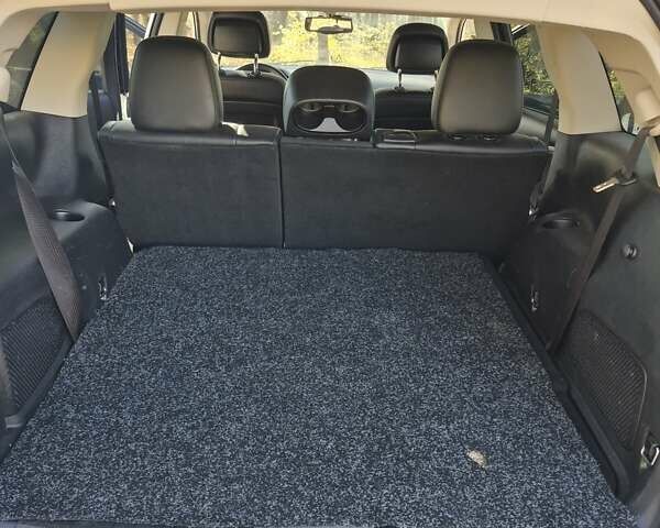 Белый Додж Джорни, объемом двигателя 2.36 л и пробегом 220 тыс. км за 13100 $, фото 25 на Automoto.ua