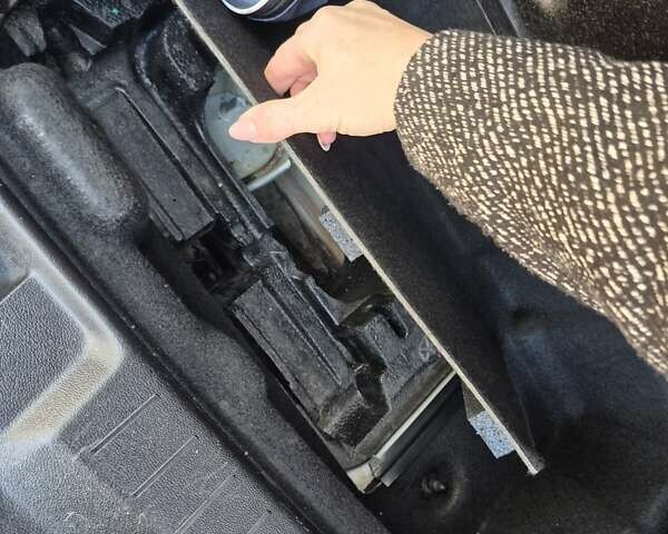 Белый Додж Джорни, объемом двигателя 2.36 л и пробегом 220 тыс. км за 13100 $, фото 14 на Automoto.ua