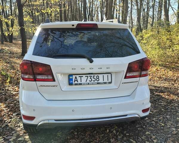 Белый Додж Джорни, объемом двигателя 2.36 л и пробегом 220 тыс. км за 13100 $, фото 12 на Automoto.ua