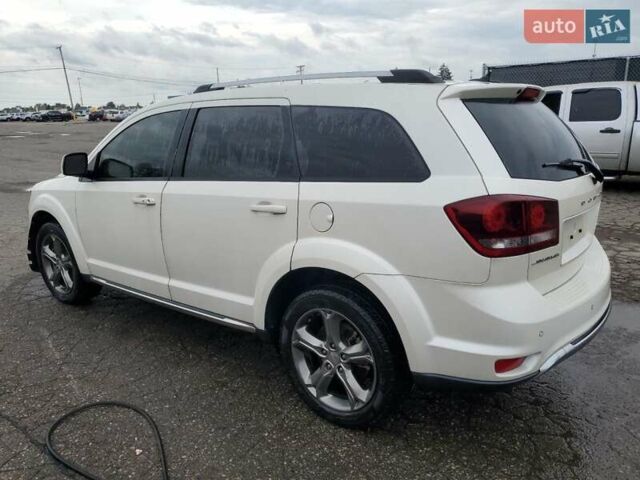 Белый Додж Джорни, объемом двигателя 2.36 л и пробегом 167 тыс. км за 1400 $, фото 1 на Automoto.ua