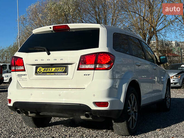 Білий Додж Джорні, об'ємом двигуна 3.61 л та пробігом 100 тис. км за 11200 $, фото 5 на Automoto.ua