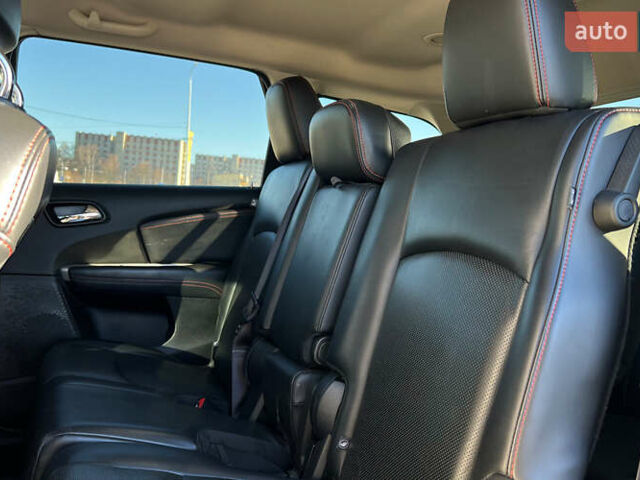 Білий Додж Джорні, об'ємом двигуна 3.61 л та пробігом 100 тис. км за 11200 $, фото 18 на Automoto.ua