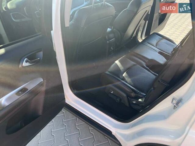 Белый Додж Джорни, объемом двигателя 3.6 л и пробегом 109 тыс. км за 15000 $, фото 26 на Automoto.ua