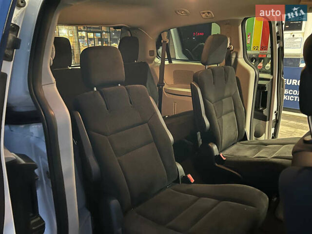 Білий Додж Джорні, об'ємом двигуна 3.6 л та пробігом 480 тис. км за 8500 $, фото 24 на Automoto.ua