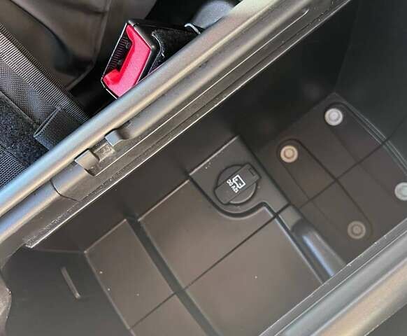 Белый Додж Джорни, объемом двигателя 3.6 л и пробегом 109 тыс. км за 15000 $, фото 14 на Automoto.ua