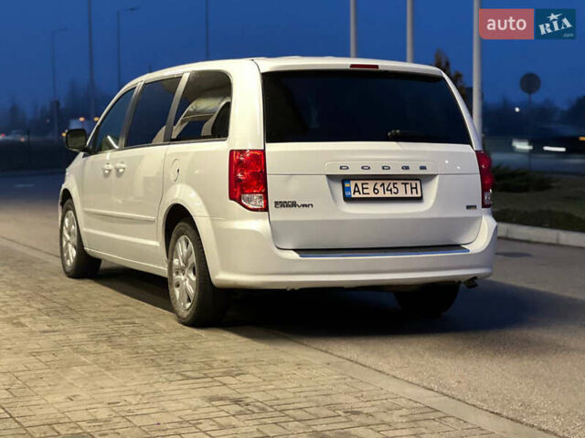 Білий Додж Джорні, об'ємом двигуна 3.6 л та пробігом 480 тис. км за 8500 $, фото 8 на Automoto.ua