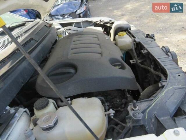 Белый Додж Джорни, объемом двигателя 3.6 л и пробегом 109 тыс. км за 15000 $, фото 42 на Automoto.ua