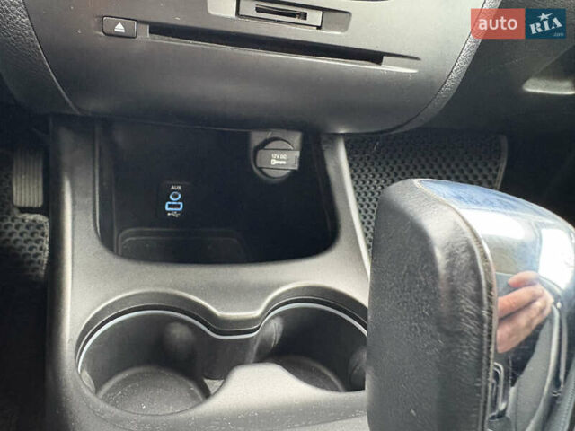 Белый Додж Джорни, объемом двигателя 2.36 л и пробегом 175 тыс. км за 14200 $, фото 34 на Automoto.ua