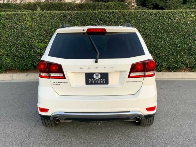 Белый Додж Джорни, объемом двигателя 3.6 л и пробегом 67 тыс. км за 2300 $, фото 5 на Automoto.ua