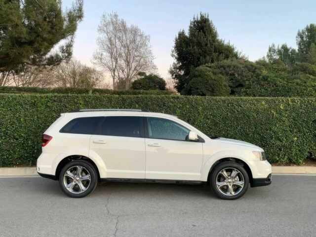 Белый Додж Джорни, объемом двигателя 3.6 л и пробегом 67 тыс. км за 2300 $, фото 7 на Automoto.ua