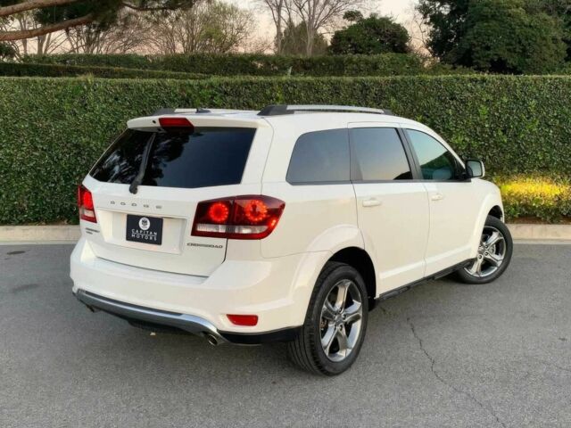 Белый Додж Джорни, объемом двигателя 3.6 л и пробегом 67 тыс. км за 2300 $, фото 6 на Automoto.ua