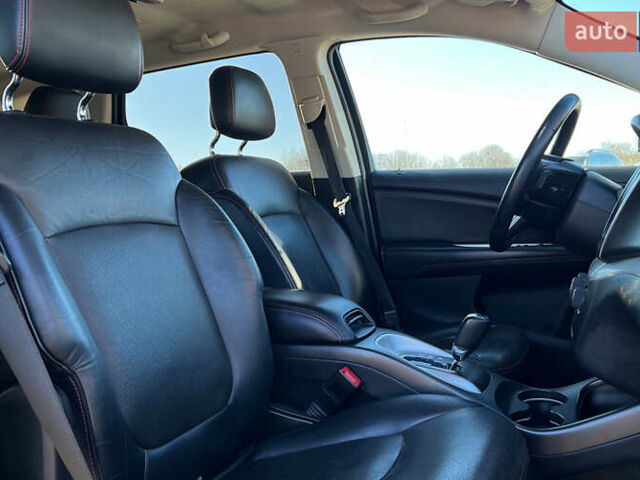 Білий Додж Джорні, об'ємом двигуна 3.61 л та пробігом 100 тис. км за 11200 $, фото 16 на Automoto.ua