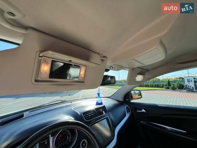 Белый Додж Джорни, объемом двигателя 3.6 л и пробегом 109 тыс. км за 15000 $, фото 17 на Automoto.ua