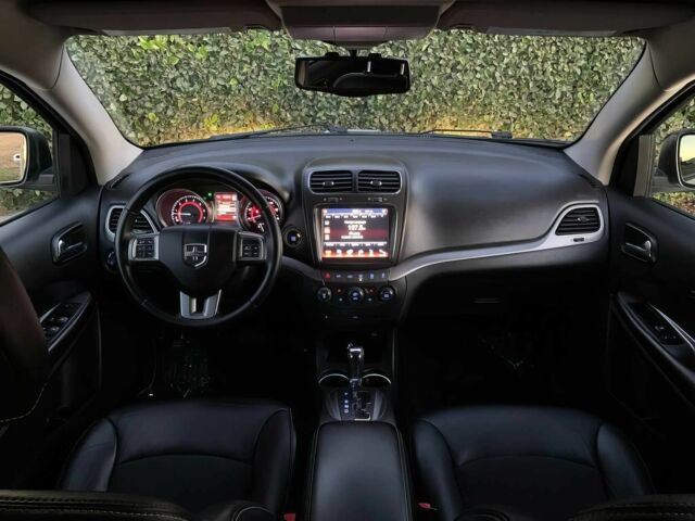 Белый Додж Джорни, объемом двигателя 3.6 л и пробегом 67 тыс. км за 2300 $, фото 11 на Automoto.ua