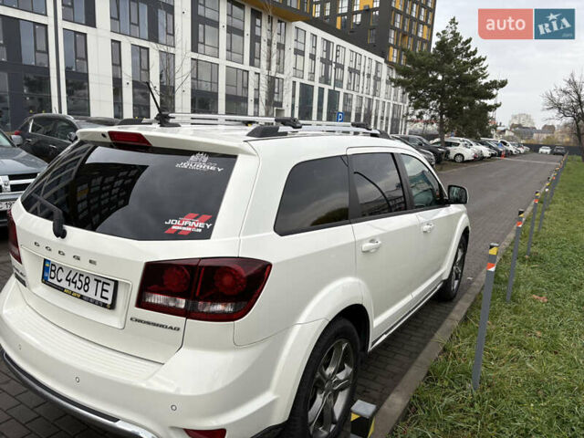 Белый Додж Джорни, объемом двигателя 2.36 л и пробегом 175 тыс. км за 14200 $, фото 44 на Automoto.ua