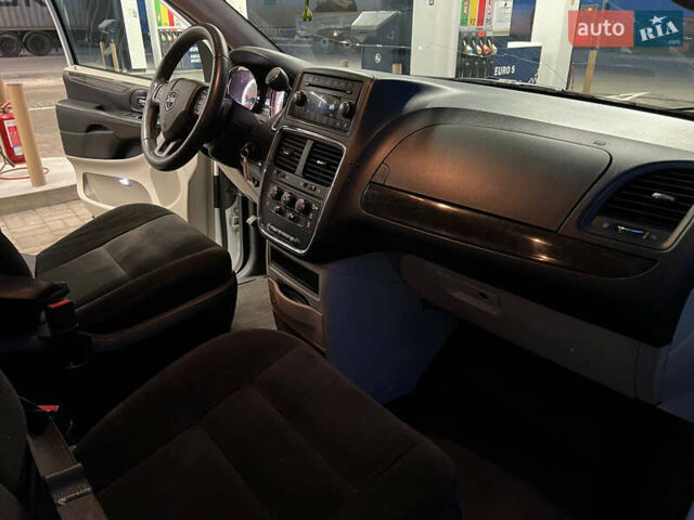 Білий Додж Джорні, об'ємом двигуна 3.6 л та пробігом 480 тис. км за 8500 $, фото 27 на Automoto.ua