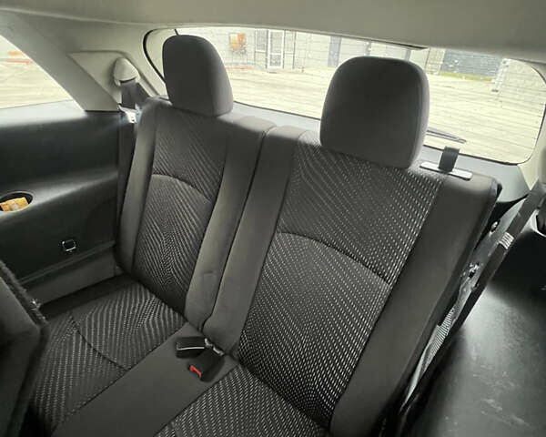 Белый Додж Джорни, объемом двигателя 2.36 л и пробегом 150 тыс. км за 13200 $, фото 23 на Automoto.ua