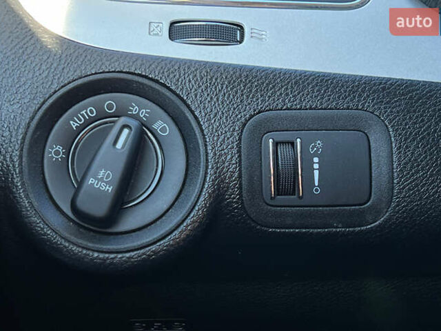 Білий Додж Джорні, об'ємом двигуна 3.61 л та пробігом 100 тис. км за 11200 $, фото 15 на Automoto.ua