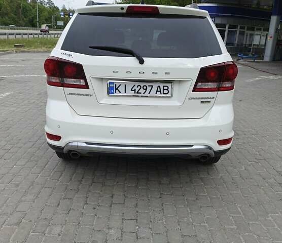 Білий Додж Джорні, об'ємом двигуна 3.6 л та пробігом 138 тис. км за 15300 $, фото 2 на Automoto.ua