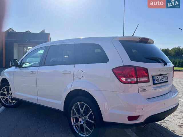 Белый Додж Джорни, объемом двигателя 3.6 л и пробегом 109 тыс. км за 15000 $, фото 4 на Automoto.ua