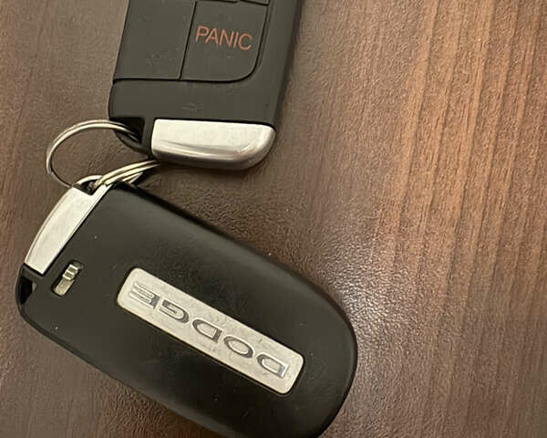 Белый Додж Джорни, объемом двигателя 2.36 л и пробегом 175 тыс. км за 14200 $, фото 68 на Automoto.ua