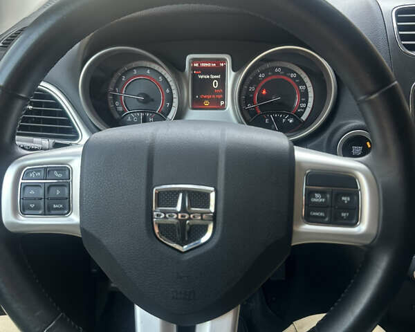 Белый Додж Джорни, объемом двигателя 2.36 л и пробегом 150 тыс. км за 13000 $, фото 18 на Automoto.ua