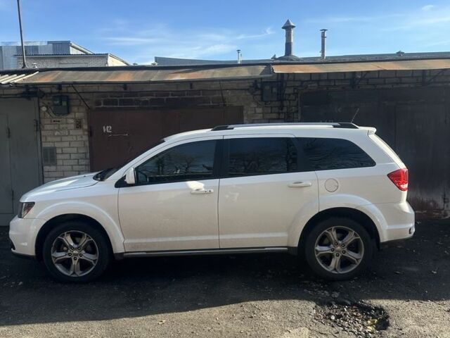 Білий Додж Джорні, об'ємом двигуна 2.4 л та пробігом 150 тис. км за 13000 $, фото 3 на Automoto.ua