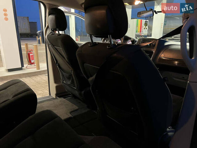 Білий Додж Джорні, об'ємом двигуна 3.6 л та пробігом 480 тис. км за 8500 $, фото 25 на Automoto.ua