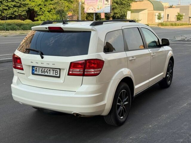 Білий Додж Джорні, об'ємом двигуна 2.4 л та пробігом 95 тис. км за 13800 $, фото 3 на Automoto.ua