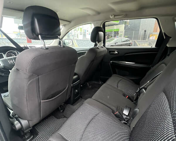 Белый Додж Джорни, объемом двигателя 2.36 л и пробегом 150 тыс. км за 13200 $, фото 22 на Automoto.ua