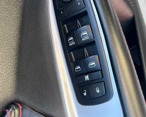 Белый Додж Джорни, объемом двигателя 3.6 л и пробегом 109 тыс. км за 15000 $, фото 13 на Automoto.ua