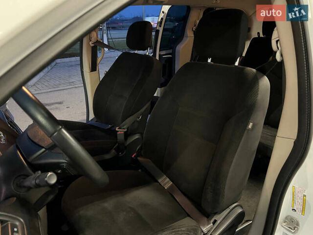 Білий Додж Джорні, об'ємом двигуна 3.6 л та пробігом 480 тис. км за 8500 $, фото 15 на Automoto.ua