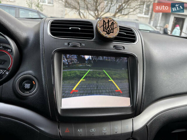 Белый Додж Джорни, объемом двигателя 2.36 л и пробегом 175 тыс. км за 14200 $, фото 56 на Automoto.ua