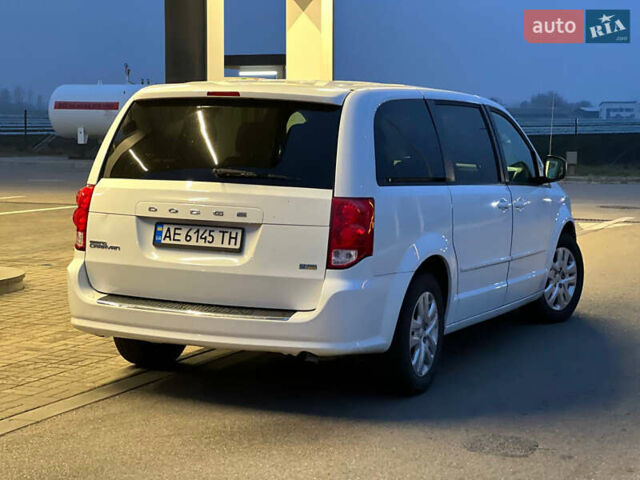 Білий Додж Джорні, об'ємом двигуна 3.6 л та пробігом 480 тис. км за 8500 $, фото 2 на Automoto.ua