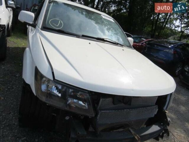 Белый Додж Джорни, объемом двигателя 3.6 л и пробегом 109 тыс. км за 15000 $, фото 39 на Automoto.ua