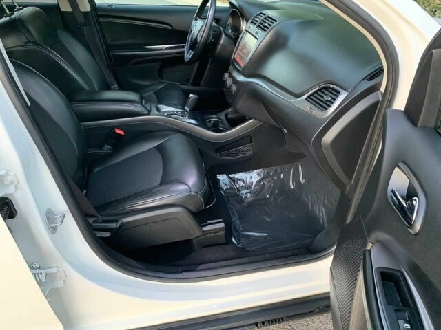 Белый Додж Джорни, объемом двигателя 3.6 л и пробегом 67 тыс. км за 2300 $, фото 9 на Automoto.ua