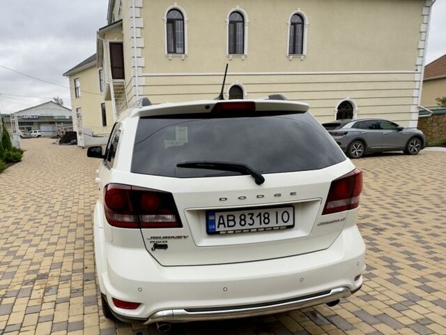 Белый Додж Джорни, объемом двигателя 3.6 л и пробегом 160 тыс. км за 12000 $, фото 10 на Automoto.ua